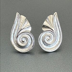 TRIFARI Textured Silver Swirl Sculptural Earrings Vintage Clip On